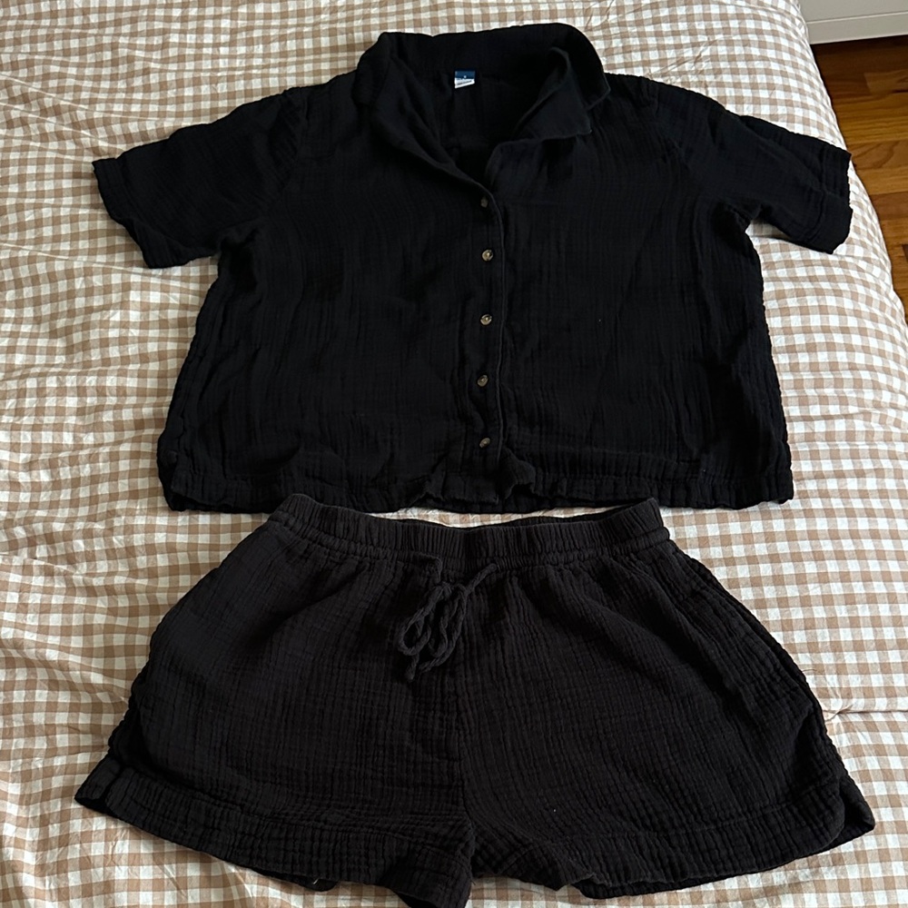 Black Two-Piece Button Shirt and Shorts Set